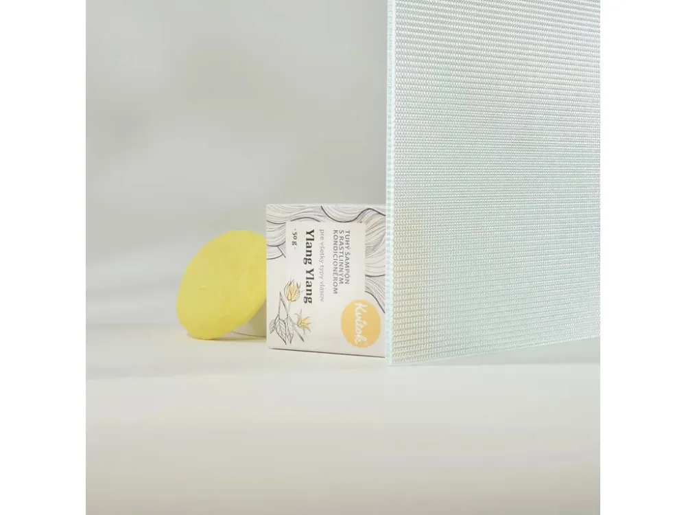 Kvitok Shampooing raide avec conditionneur pour cheveux légers Ylang Ylang (25 g) - mousse merveilleusement bien
