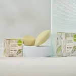 Kvitok Shampooing solide avec conditionneur antipelliculaire Moringa (25 g) - cheveux brillants et sans pellicules