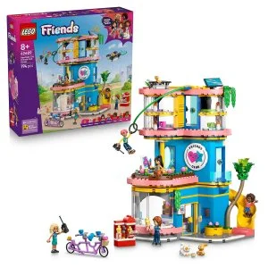LEGO® Friends 42689 Club des amis à Heartlake City