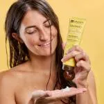 laSaponaria Conditionneur léger pour le volume des cheveux au citron et à l'acide hyaluronique 150 ml