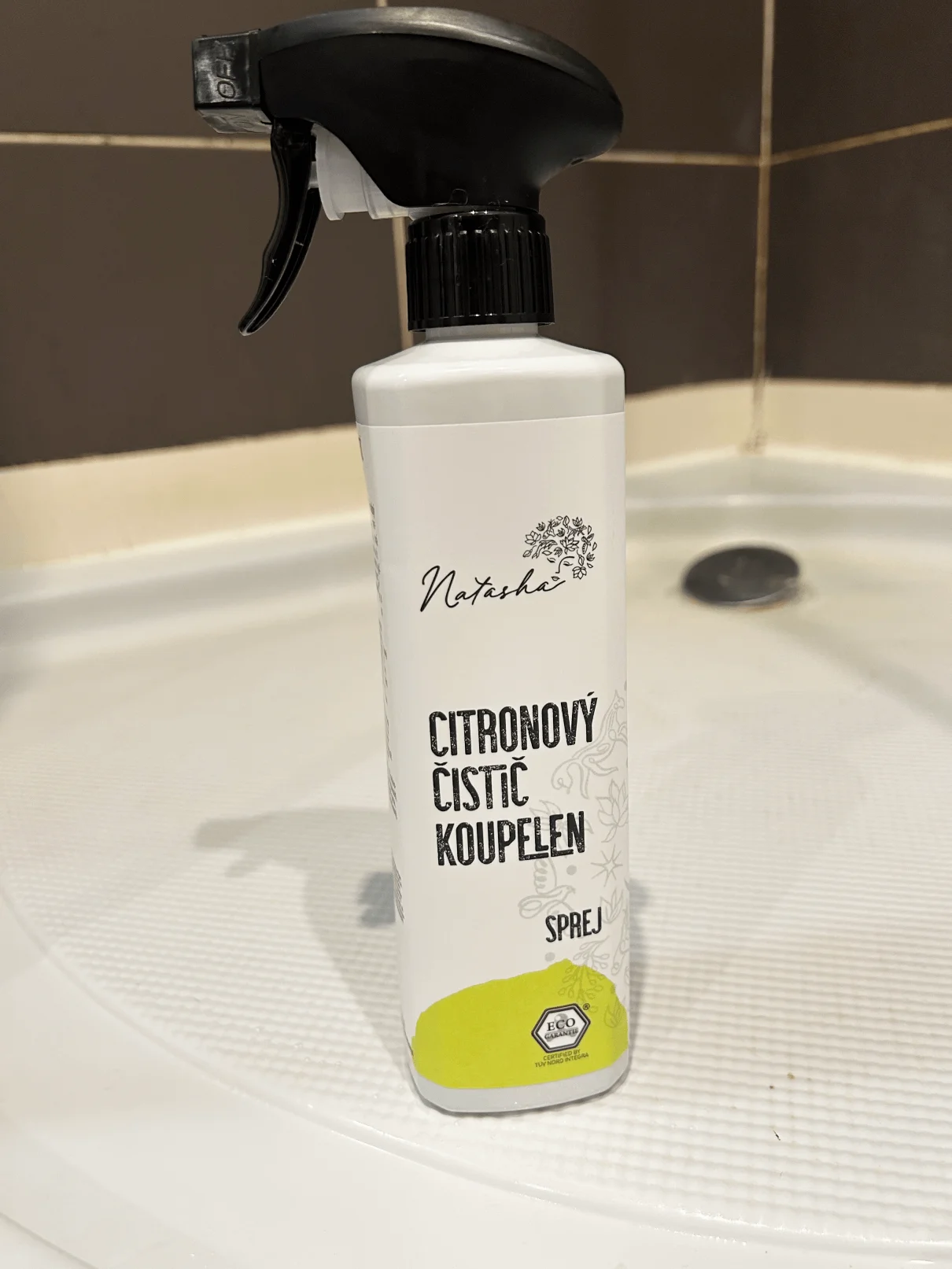 Natasha Nettoyant pour salle de bains au citron - spray (500 ml) - adapté aux foyers avec une eau dure