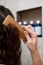 Officina Naturae Après-shampooing pour cuir chevelu très sensible Ultra Delicato (250 ml) - convient également aux personnes atteintes de MCS