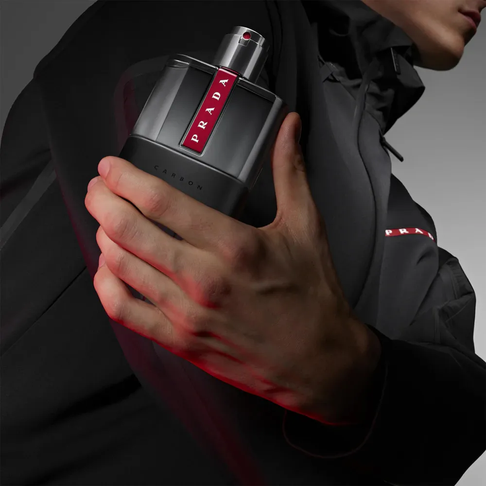 Eau de toilette Prada Luna Rossa Carbon pour homme 100 ml.