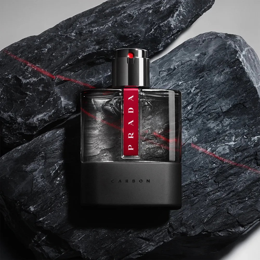 Eau de toilette Prada Luna Rossa Carbon pour homme 100 ml.