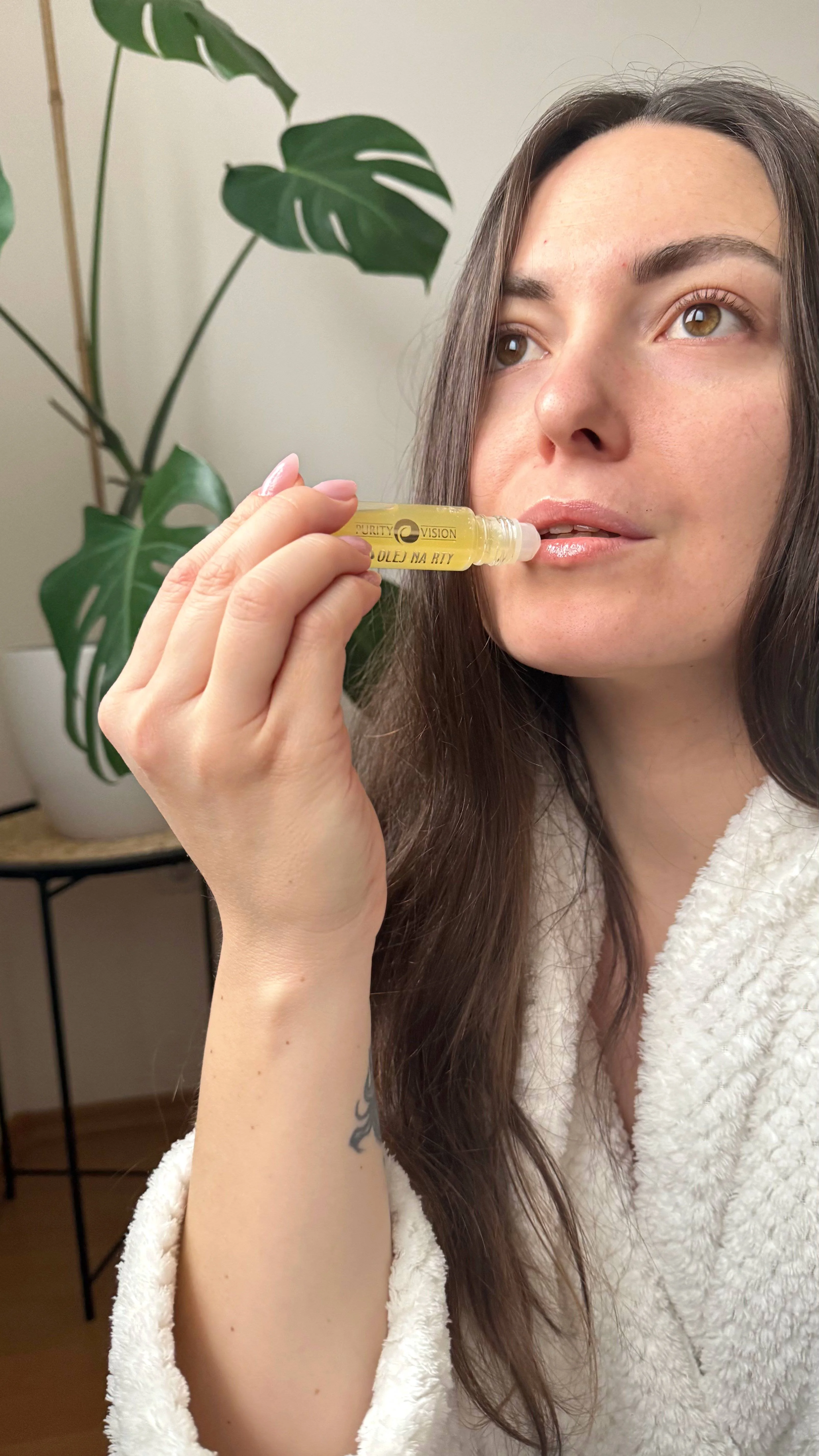 Purity Vision Huile vanillée pour les lèvres BIO (10 ml) - un soin parfumé pour les lèvres sèches