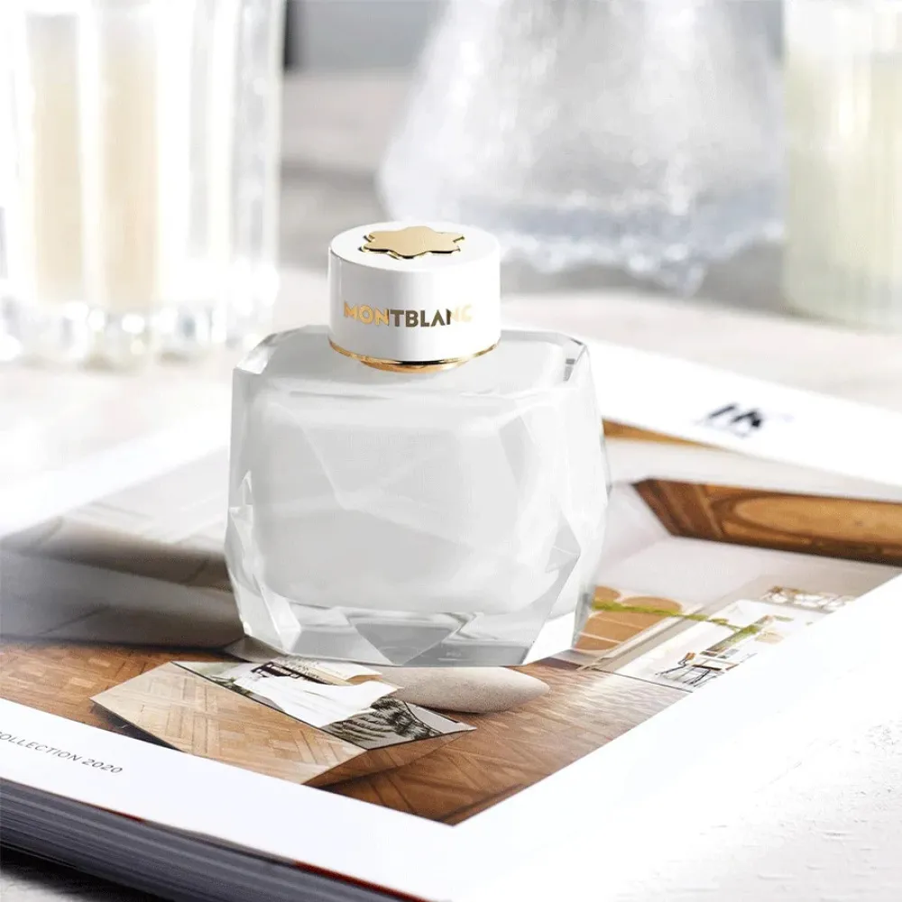 Signature Eau de Parfum pour femme 50 ml