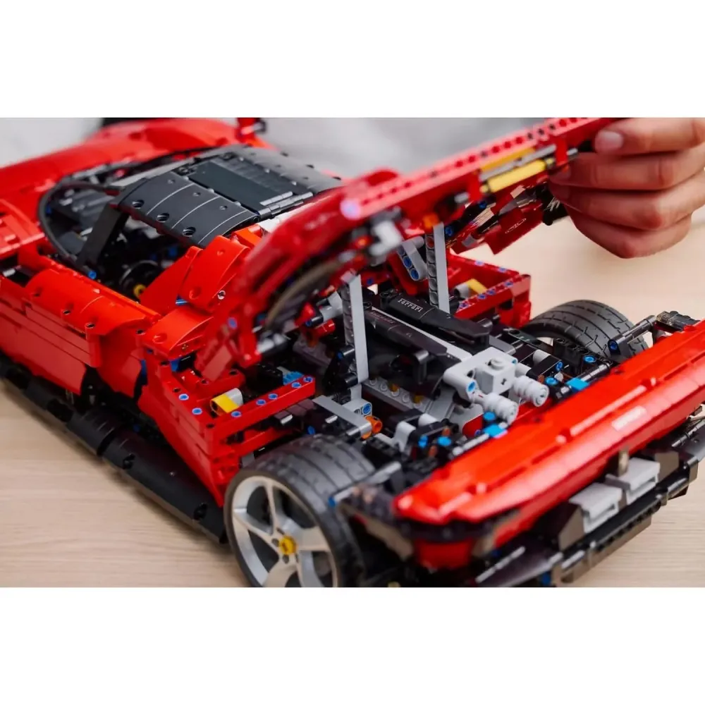 Technic 42143 Ferrari Daytona SP3