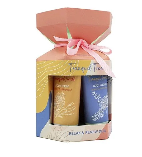 Tranquil Treats coffret cadeau gel douche + lait pour le corps 50 ml + éponge de bain