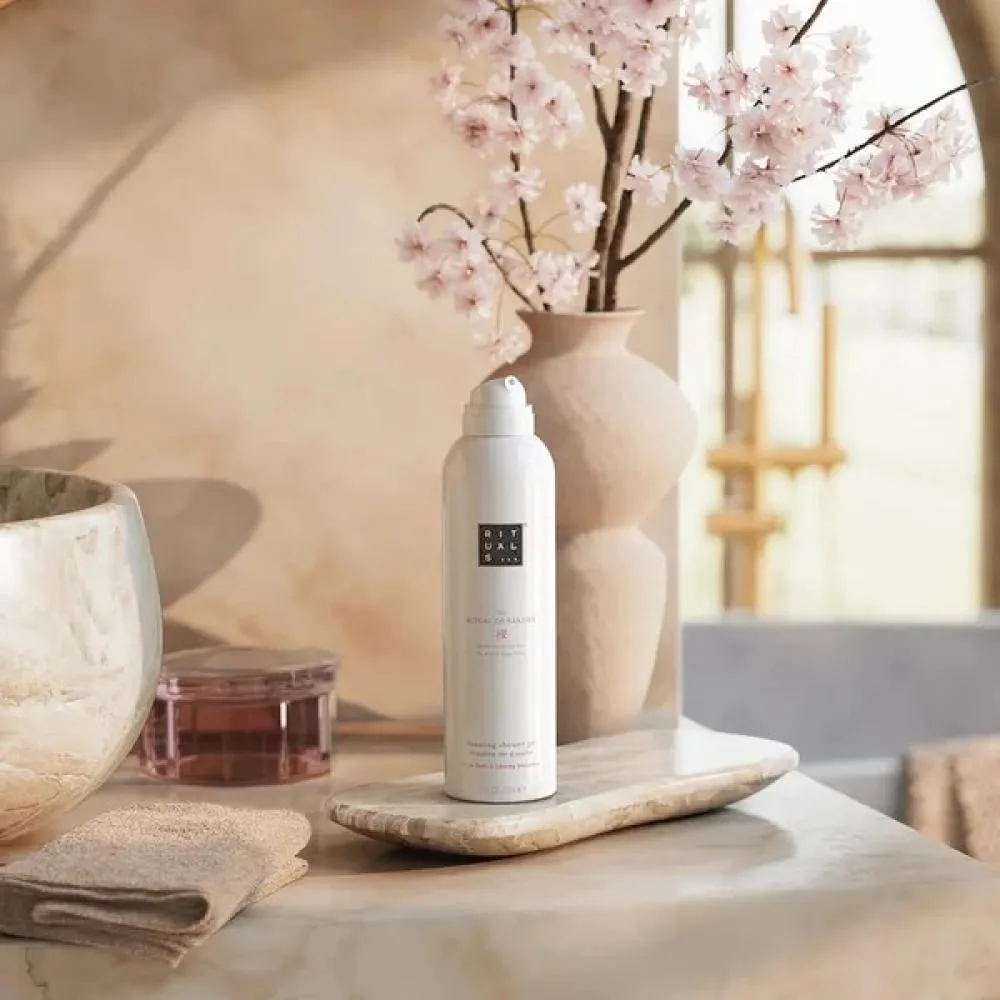 The Ritual of Sakura Mousse de douche