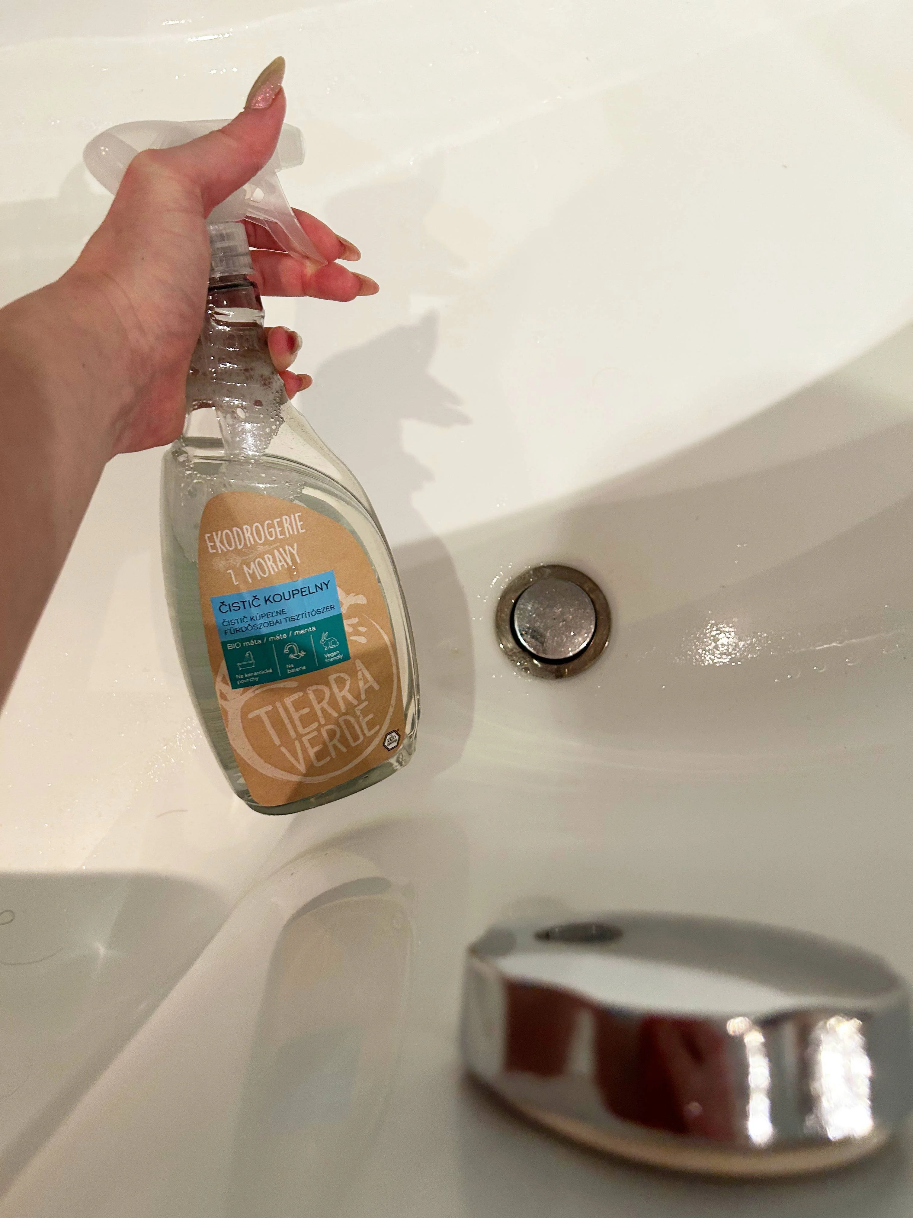Tierra Verde Nettoyant pour salle de bain à la menthe BIO 110 ml - avec des tensioactifs biodégradables