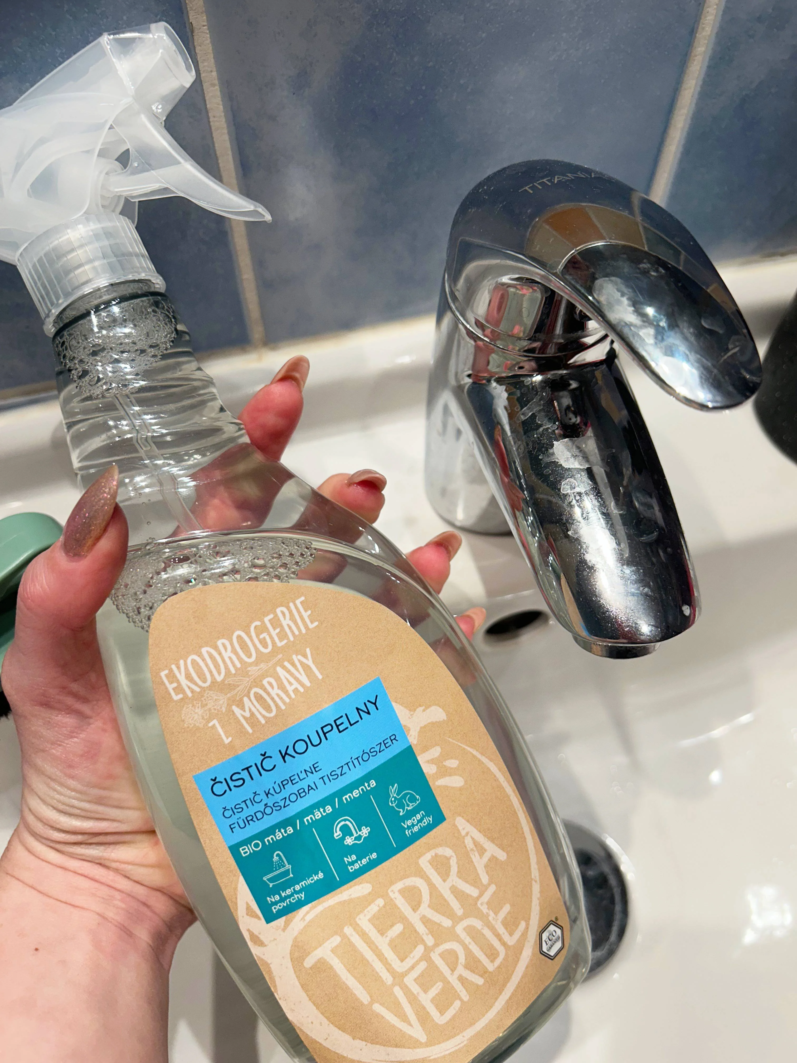 Tierra Verde Nettoyant pour salle de bain à la menthe BIO 110 ml - avec des tensioactifs biodégradables
