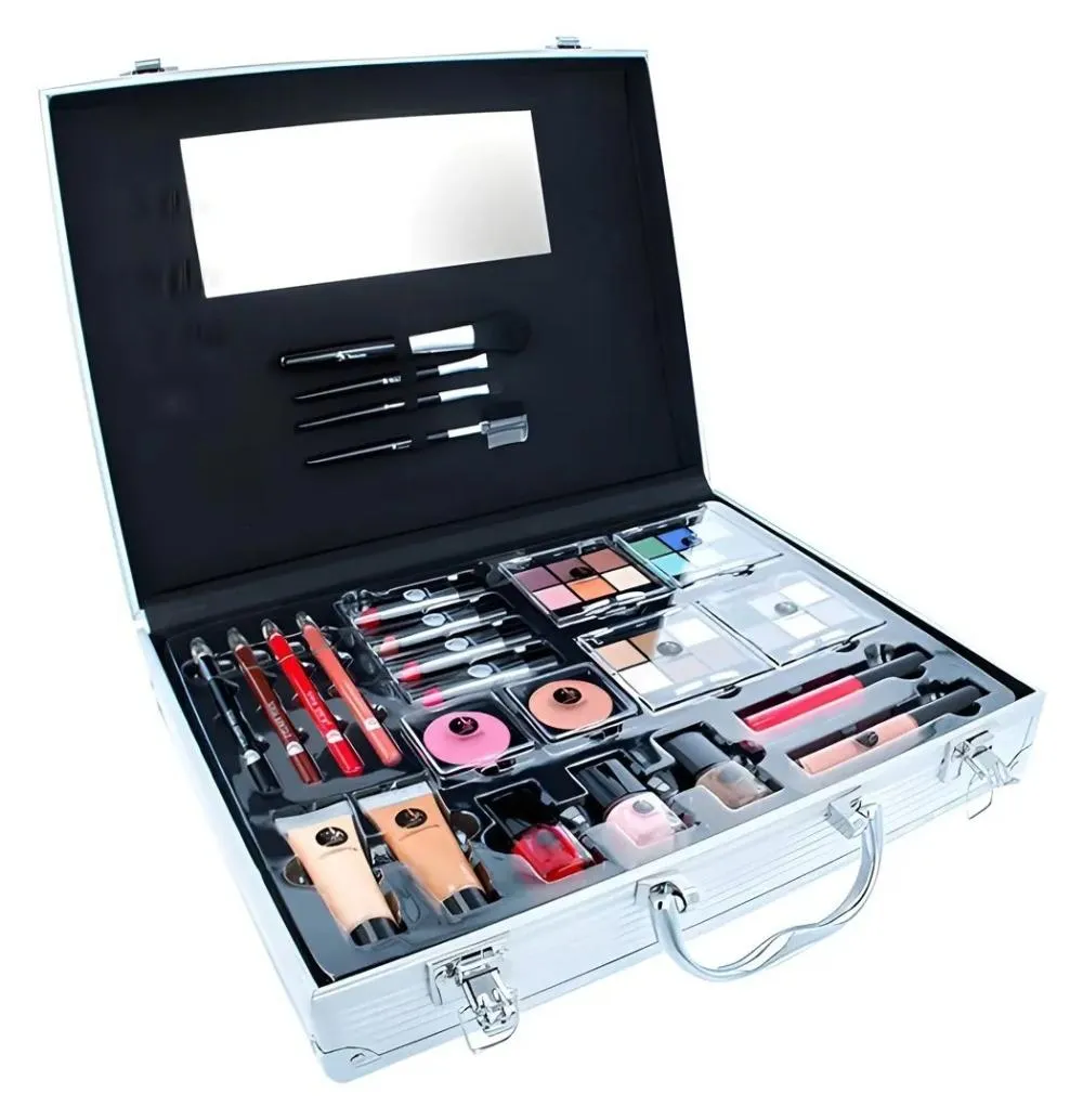 Unlimited Train Case