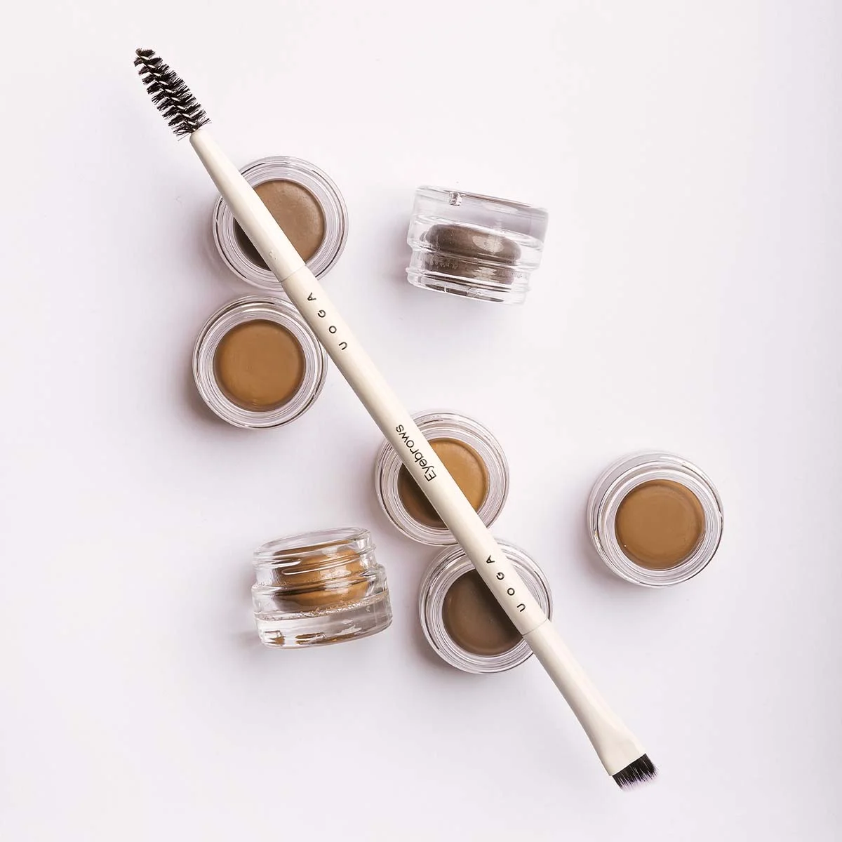 Uoga Uoga Pommade à sourcils crémeuse (2,5 ml) 792 Forest Path - Brun foncé - 3 teintes pour des sourcils visiblement plus fournis