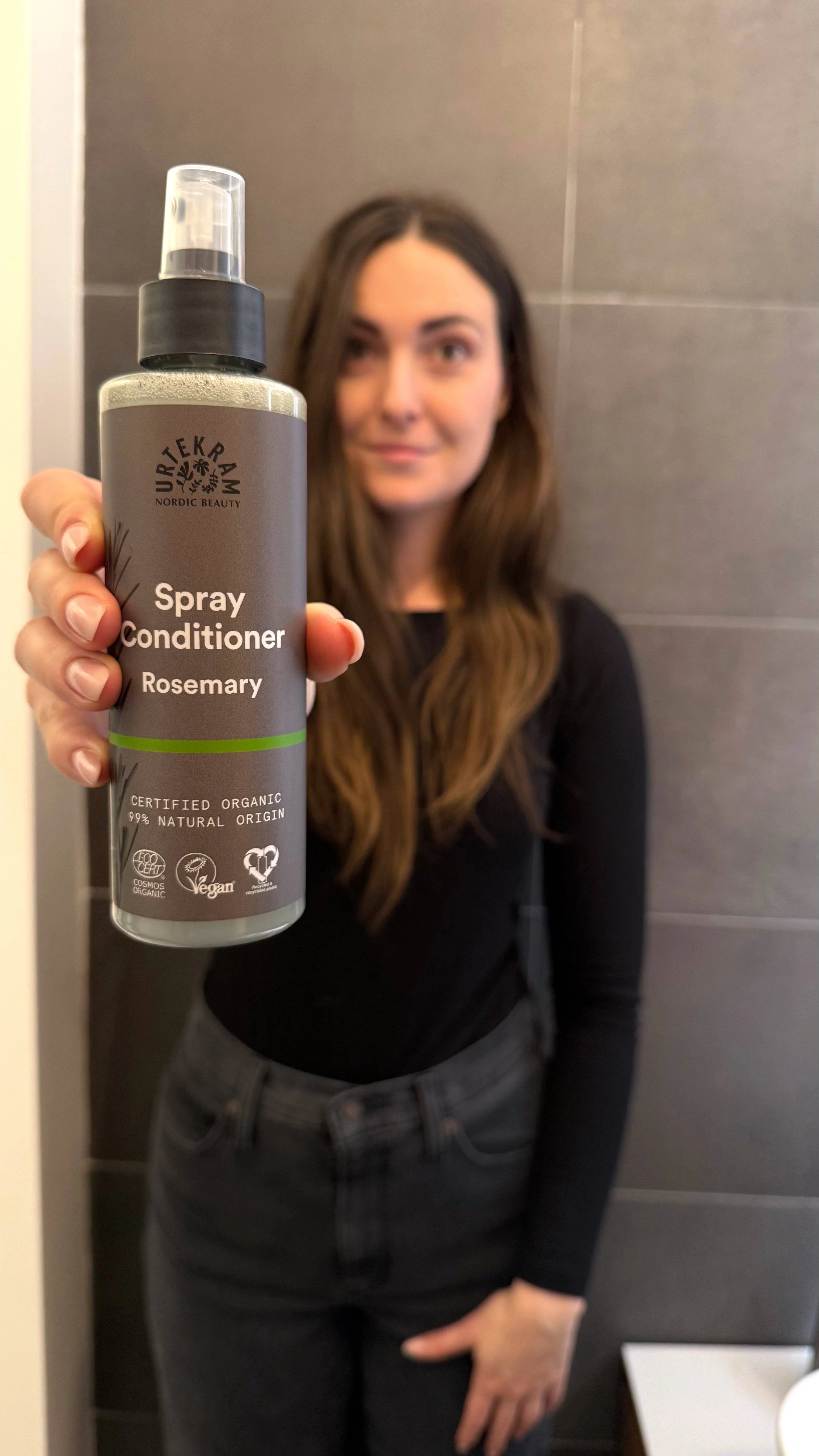 Urtekram Après-shampoing en spray au romarin BIO (250 ml)