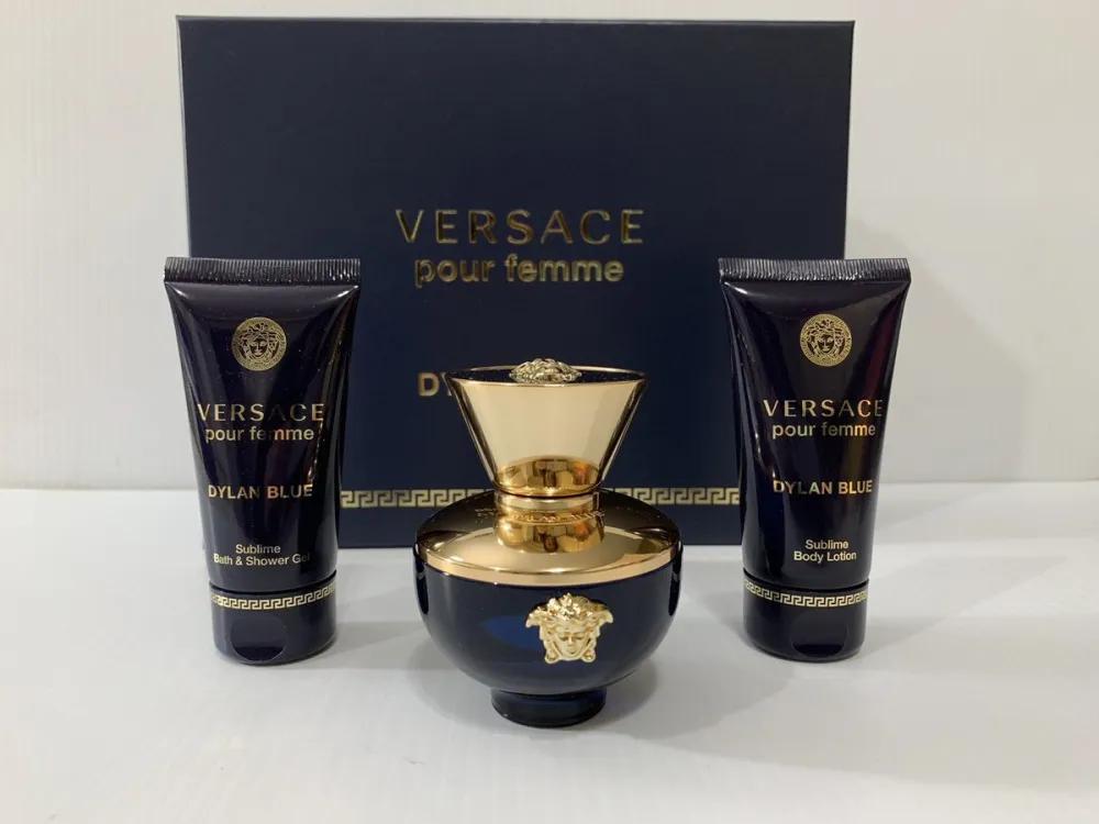 Coffret cadeau Versace Dylan Blue Pour Femme pour femmes eau de parfum 50 ml + lait corporel 50 ml + gel douche 50 ml 50 ml + tělové mléko 50 ml + sprchový gel 50 ml