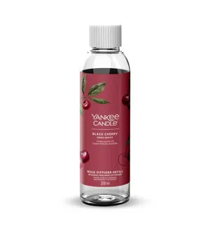 Recharges signature Yankee Candle Black Cherry pour diffuseur de parfum 200 ml