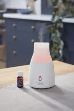 Diffuseur d'arômes ultrasonique Yankee Candle Black Cherry et huile parfumée Yankee Candle Black Cherry ultrazvukový aroma difuzér a vonný olej