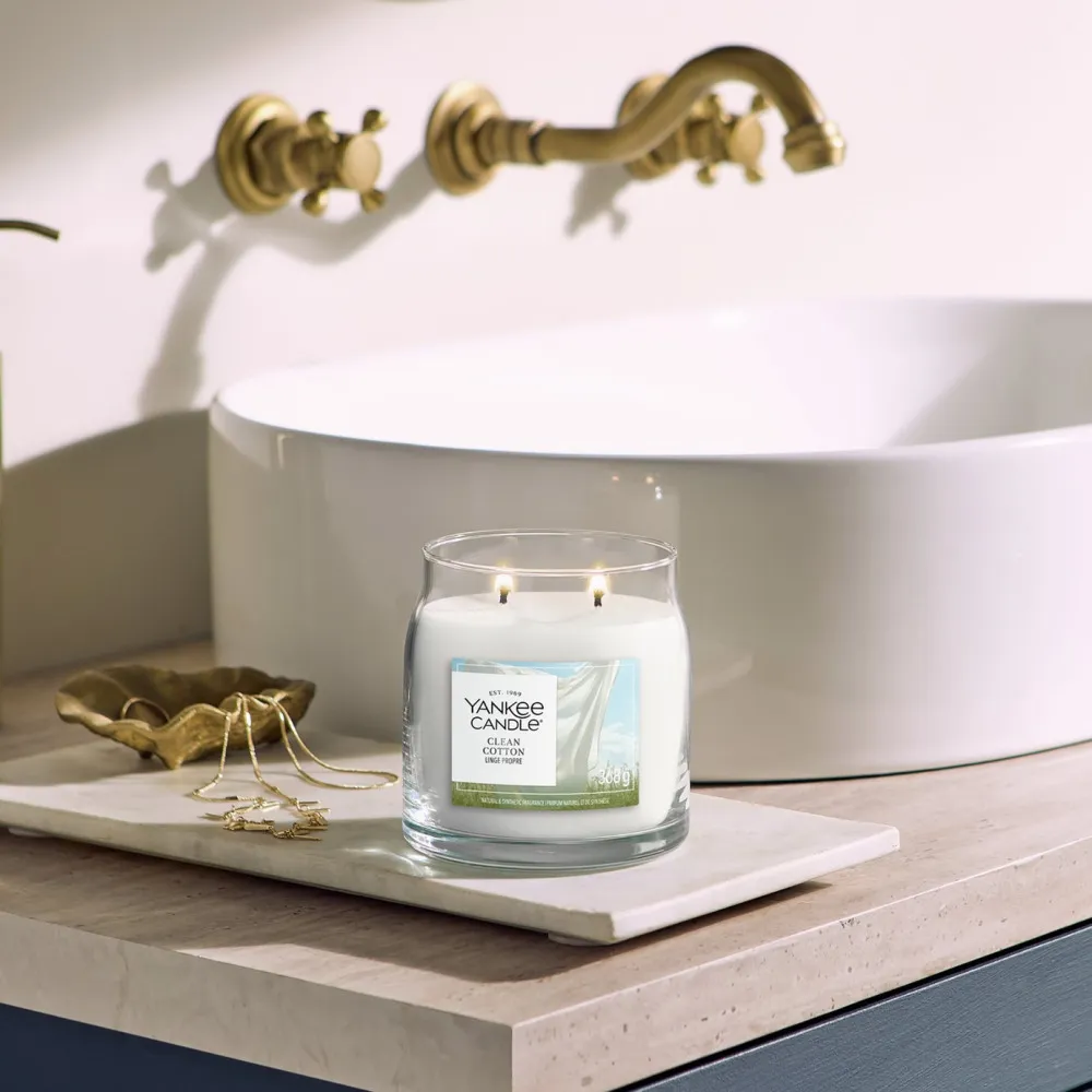 Bougie signature Yankee Candle Clean Cotton moyenne 368 g
