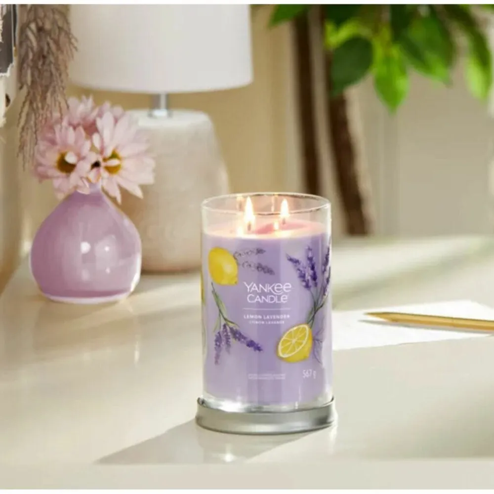 Lemon Lavender signature tumbler grand 567 g