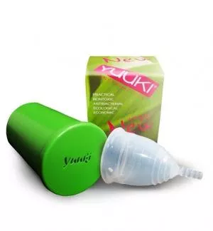 Yuuki Menstrual Cup - Small Soft (plus souple) - y compris la coupe de stérilisation