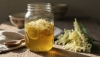 Sirop de sureau parfumé sans cuisson grâce à la macération à froid