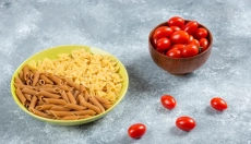 La cuisine saine commence lorsque vous choisissez des pâtes aux légumineuses.
