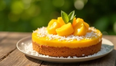 Le gâteau à la mangue sans cuisson est le dessert idéal pour les fêtes d'été.